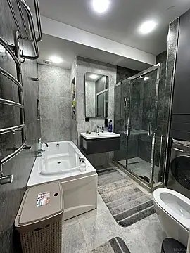 Kirayə verilir 2 otaqlı mənzil 80 m²