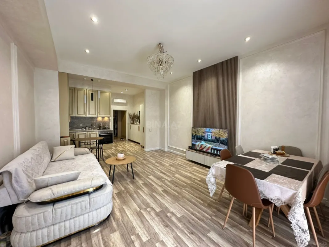 Kirayə verilir 2 otaqlı mənzil 80 m²