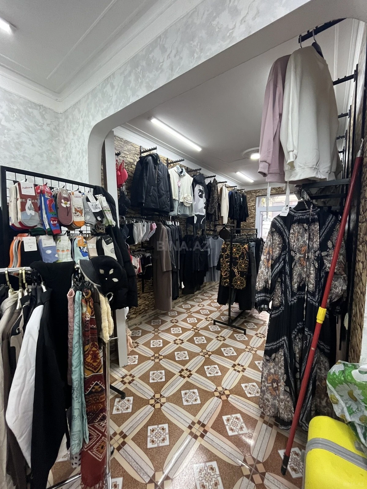 Satılır obyekt 44 m²