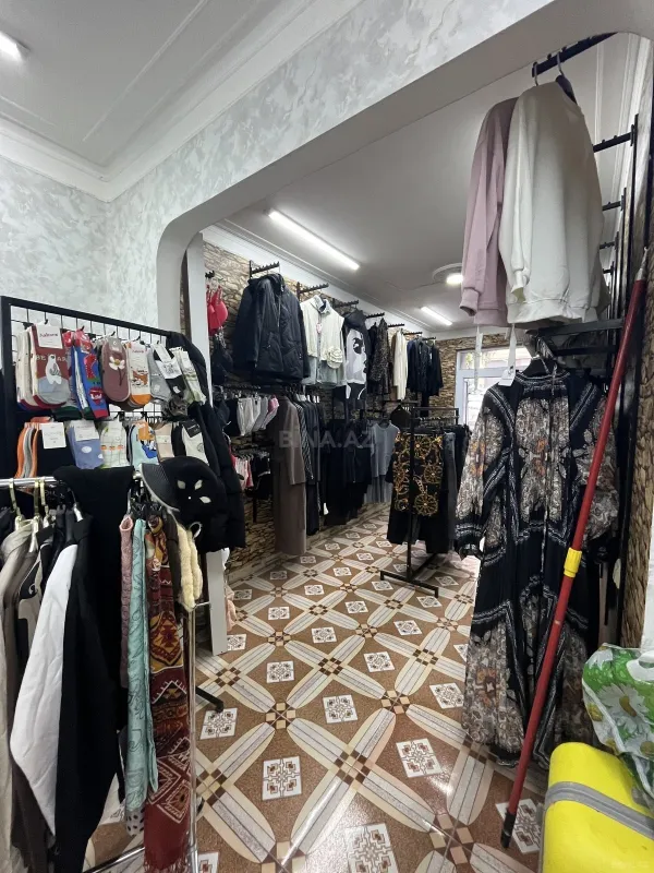 Satılır obyekt 44 m²