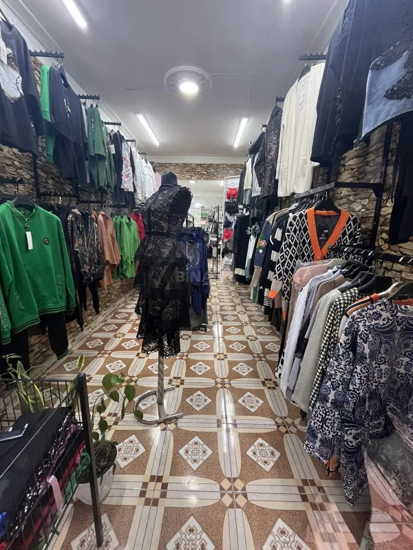 Satılır obyekt 44 m²