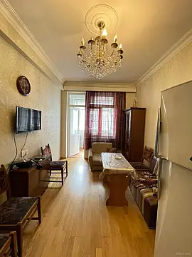 Satılır 2 otaqlı mənzil 50 m² — Bakı, Memar Əcəmi yanı 2 otaq 50.00 m²