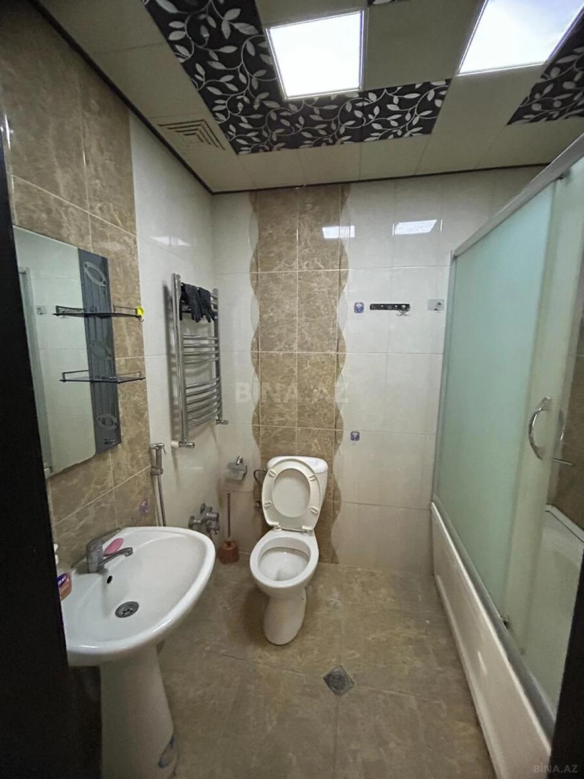 Satılır 3 otaqlı mənzil 91 m²