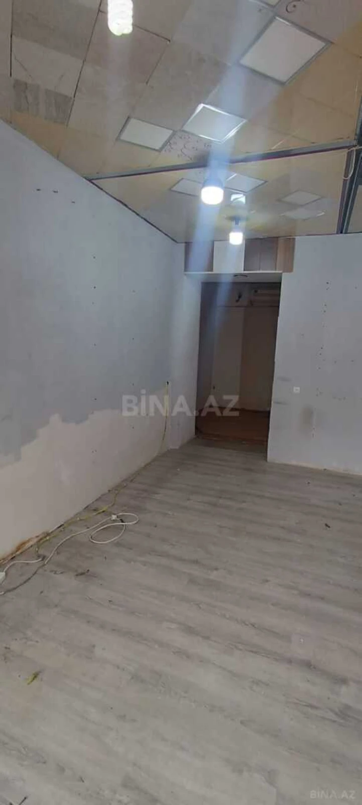 Satılır obyekt 30 m²