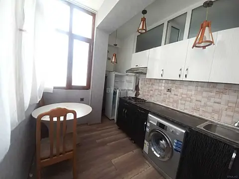 Satılır 2 otaqlı mənzil 60 m²
