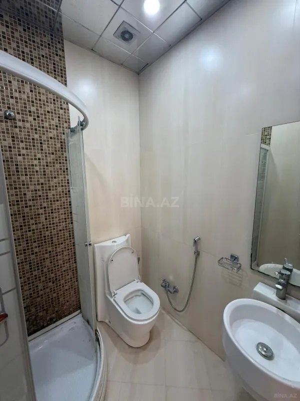 Kirayə verilir 3 otaqlı mənzil 130 m²