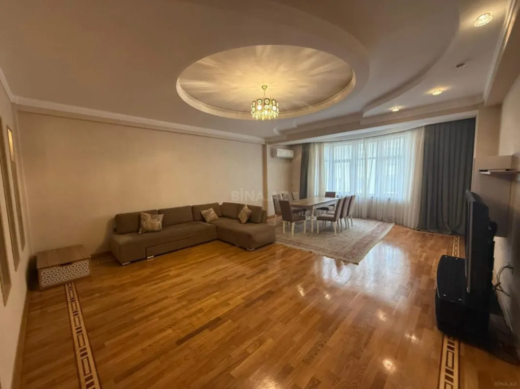 Kirayə verilir 3 otaqlı mənzil 130 m²