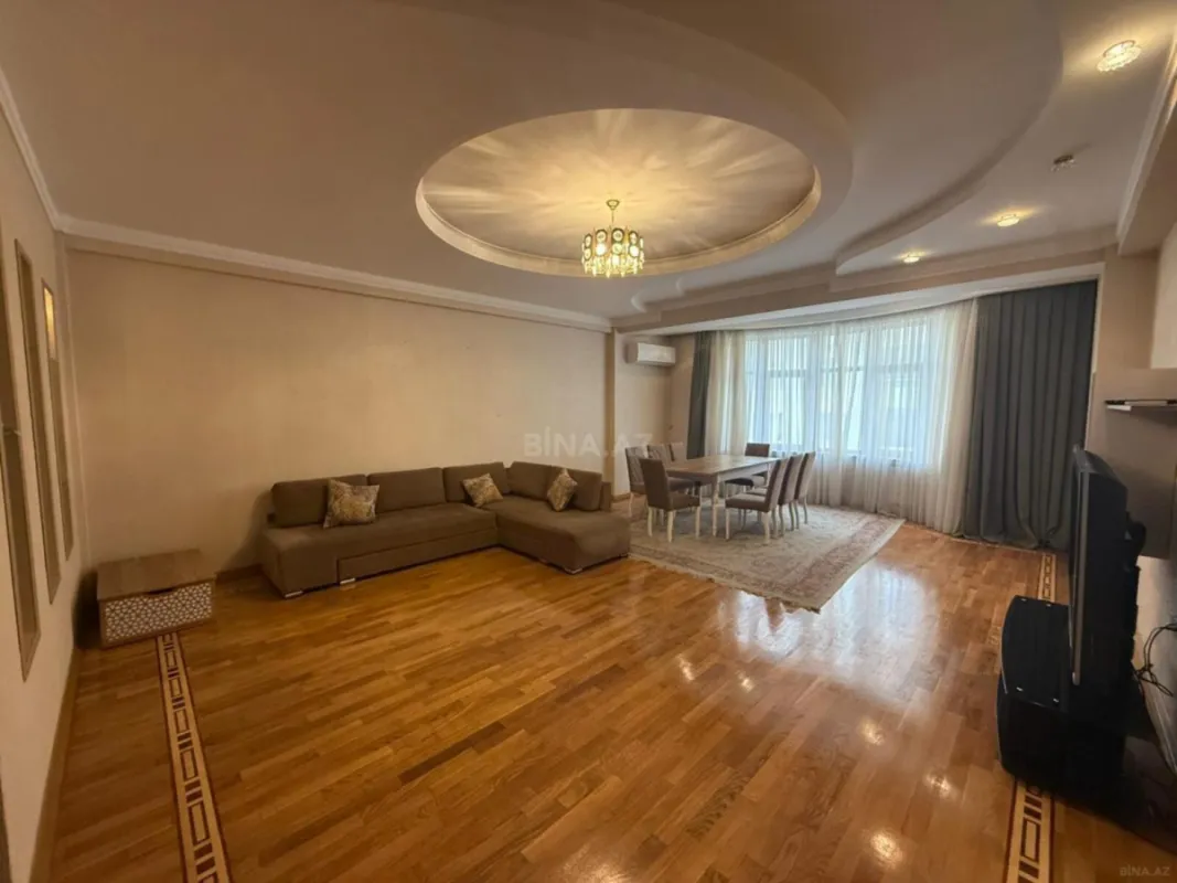 Kirayə verilir 3 otaqlı mənzil 130 m²