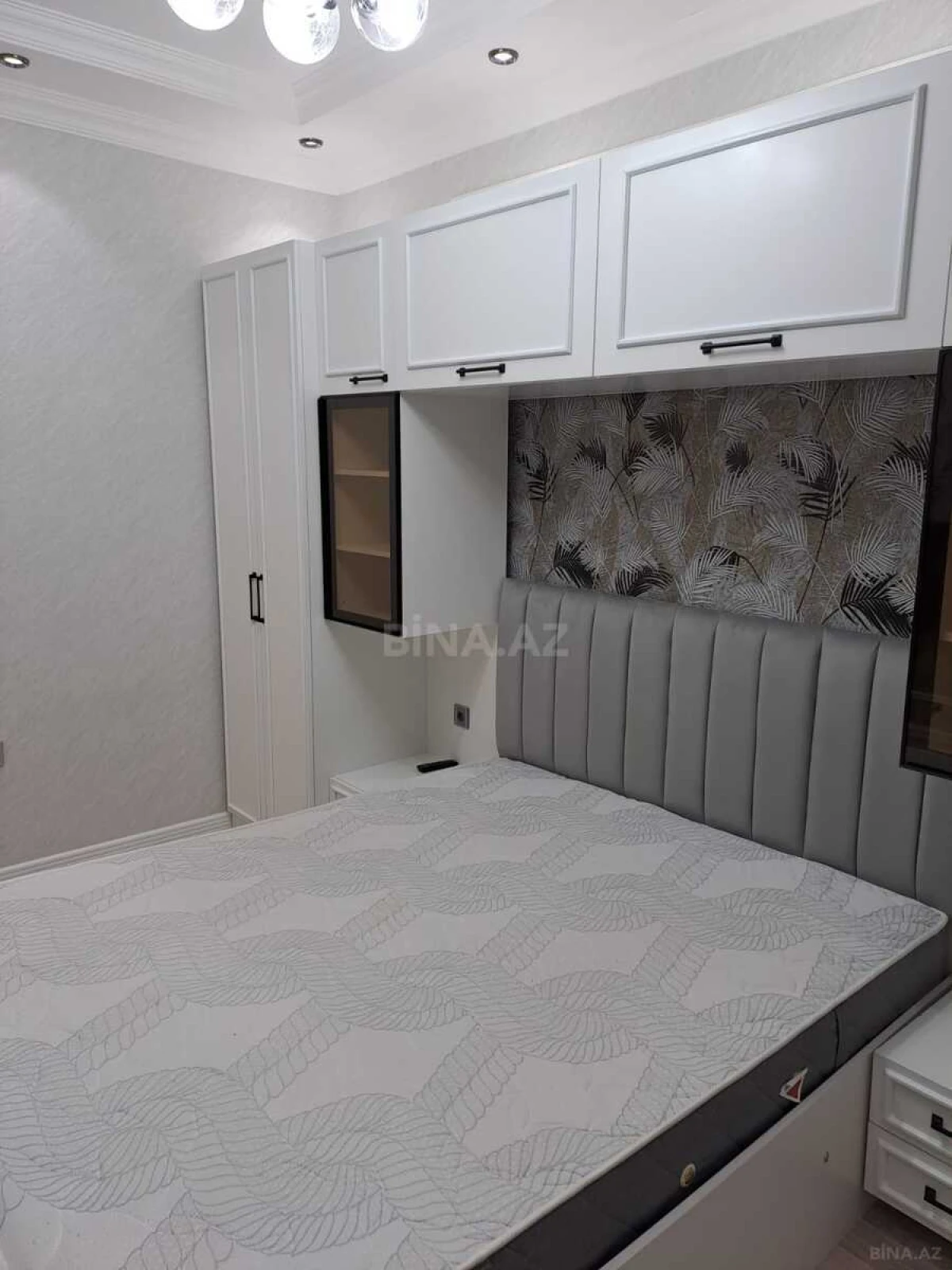 Kirayə verilir 2 otaqlı mənzil 65 m²