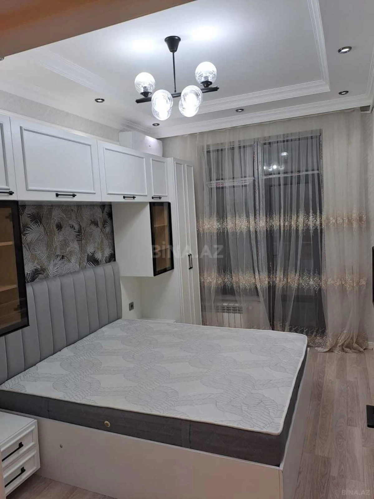 Kirayə verilir 2 otaqlı mənzil 65 m²