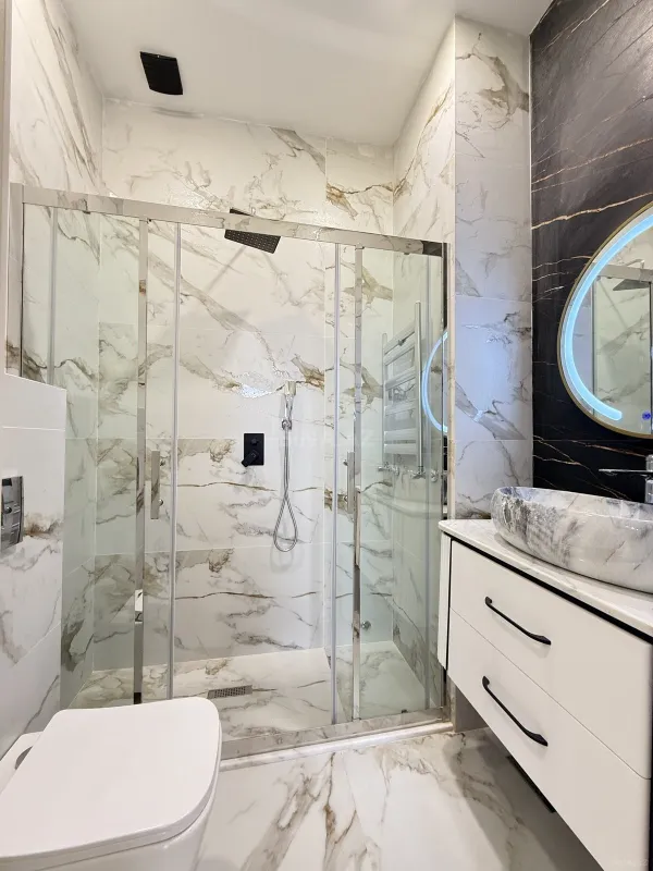 Satılır 3 otaqlı mənzil 132 m²