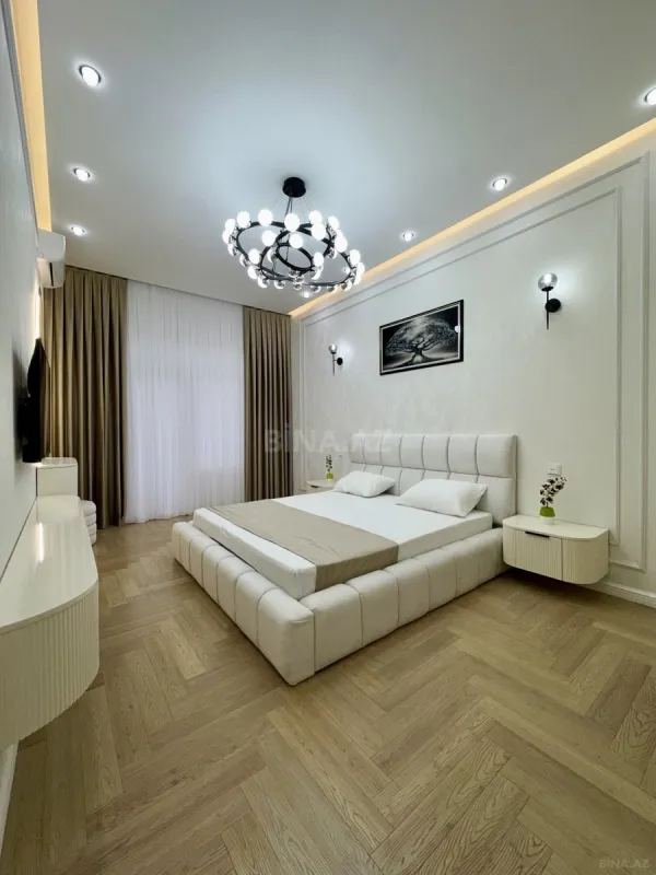 Satılır 3 otaqlı mənzil 98 m²