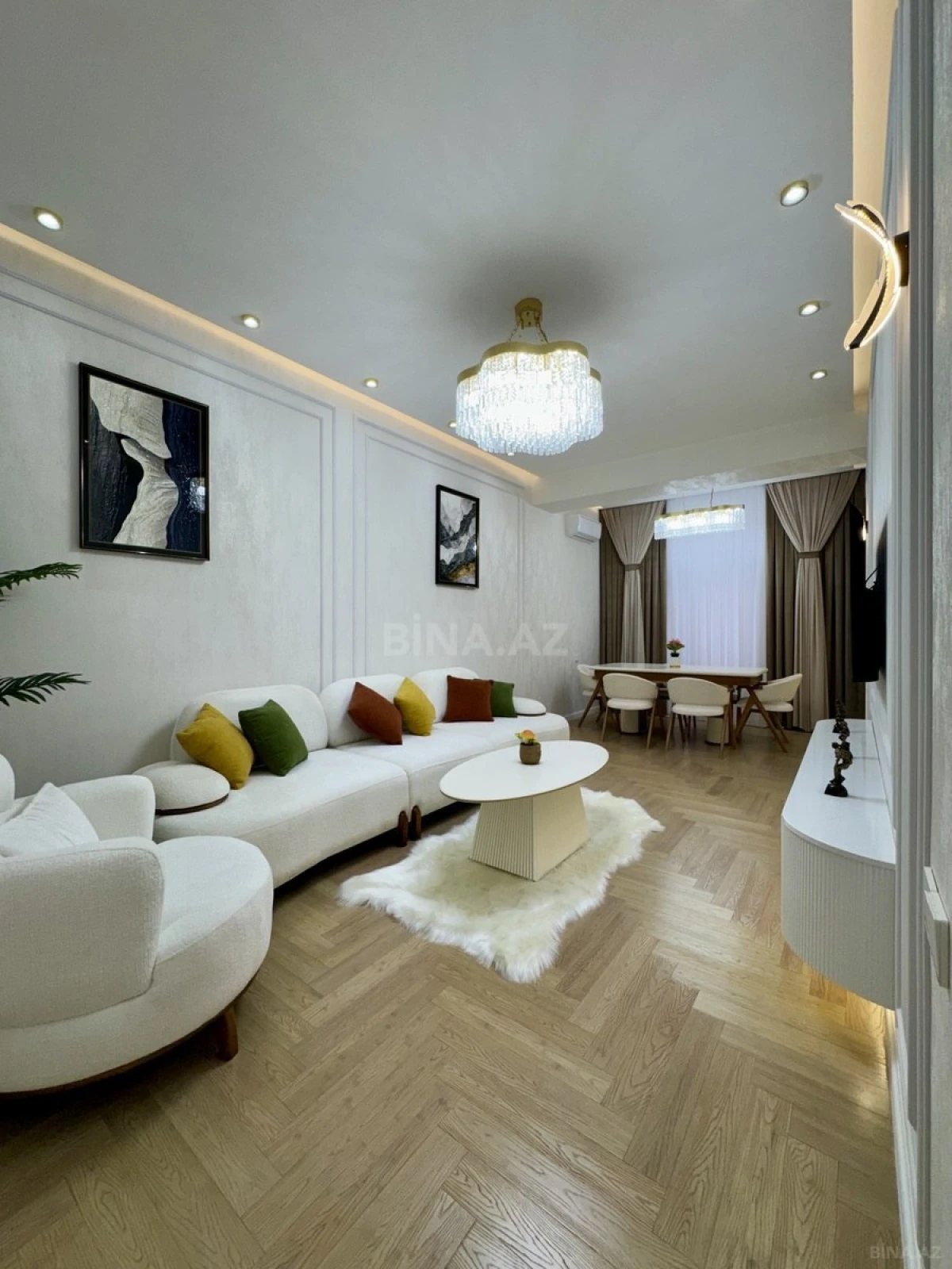 Satılır 3 otaqlı mənzil 98 m²