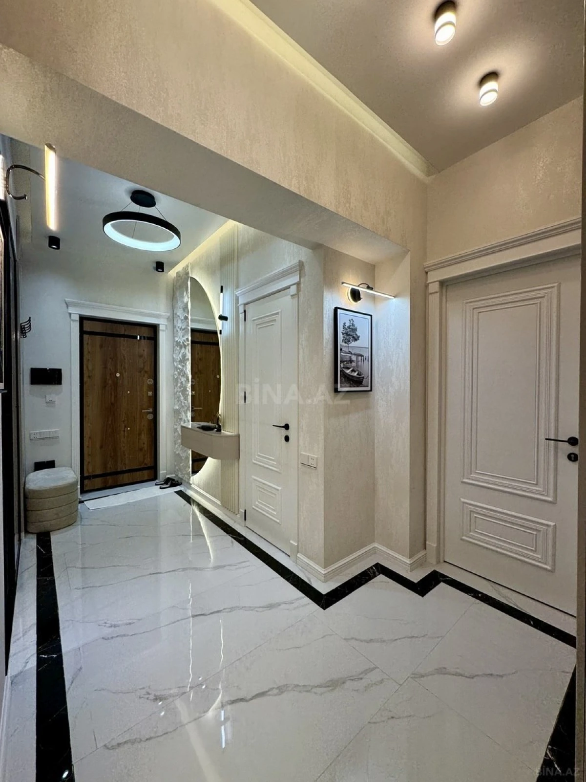 Satılır 3 otaqlı mənzil 98 m²
