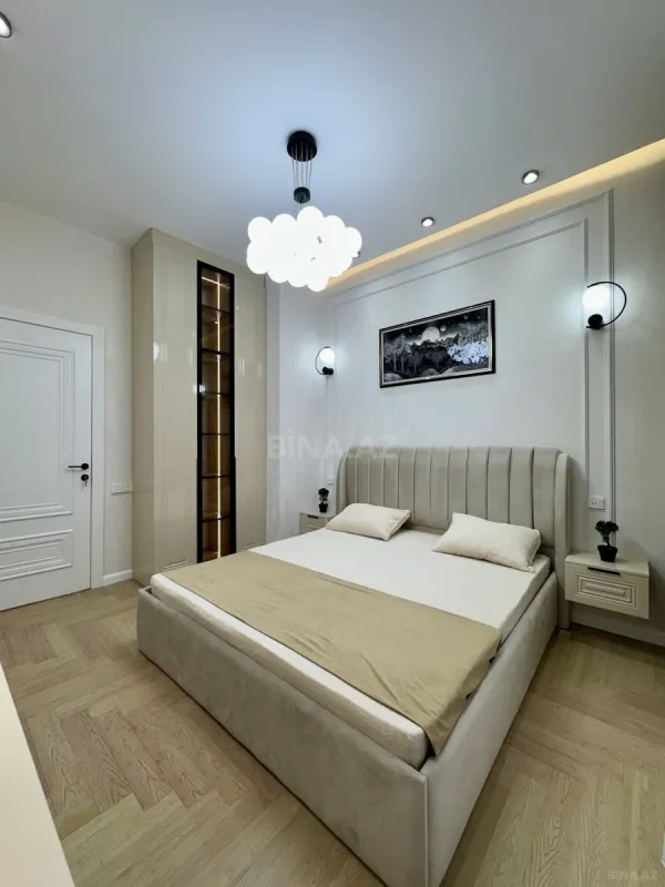 Satılır 3 otaqlı mənzil 98 m²