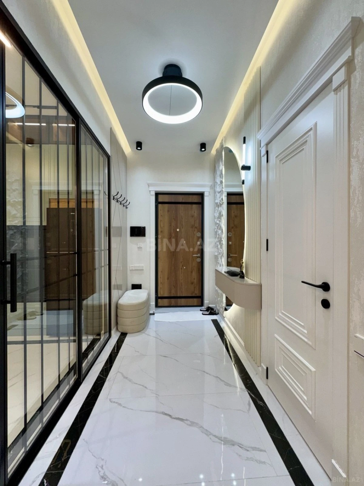 Satılır 3 otaqlı mənzil 98 m²