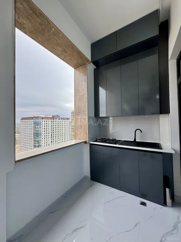 Satılır 3 otaqlı mənzil 98 m²