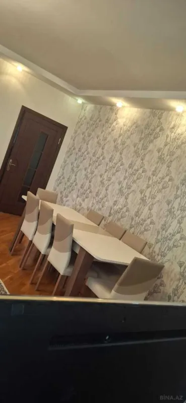 Satılır 2 otaqlı mənzil 105 m²