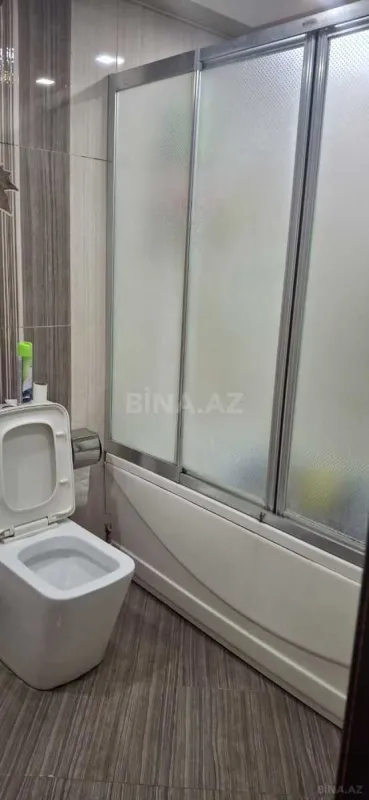 Satılır 2 otaqlı mənzil 105 m²