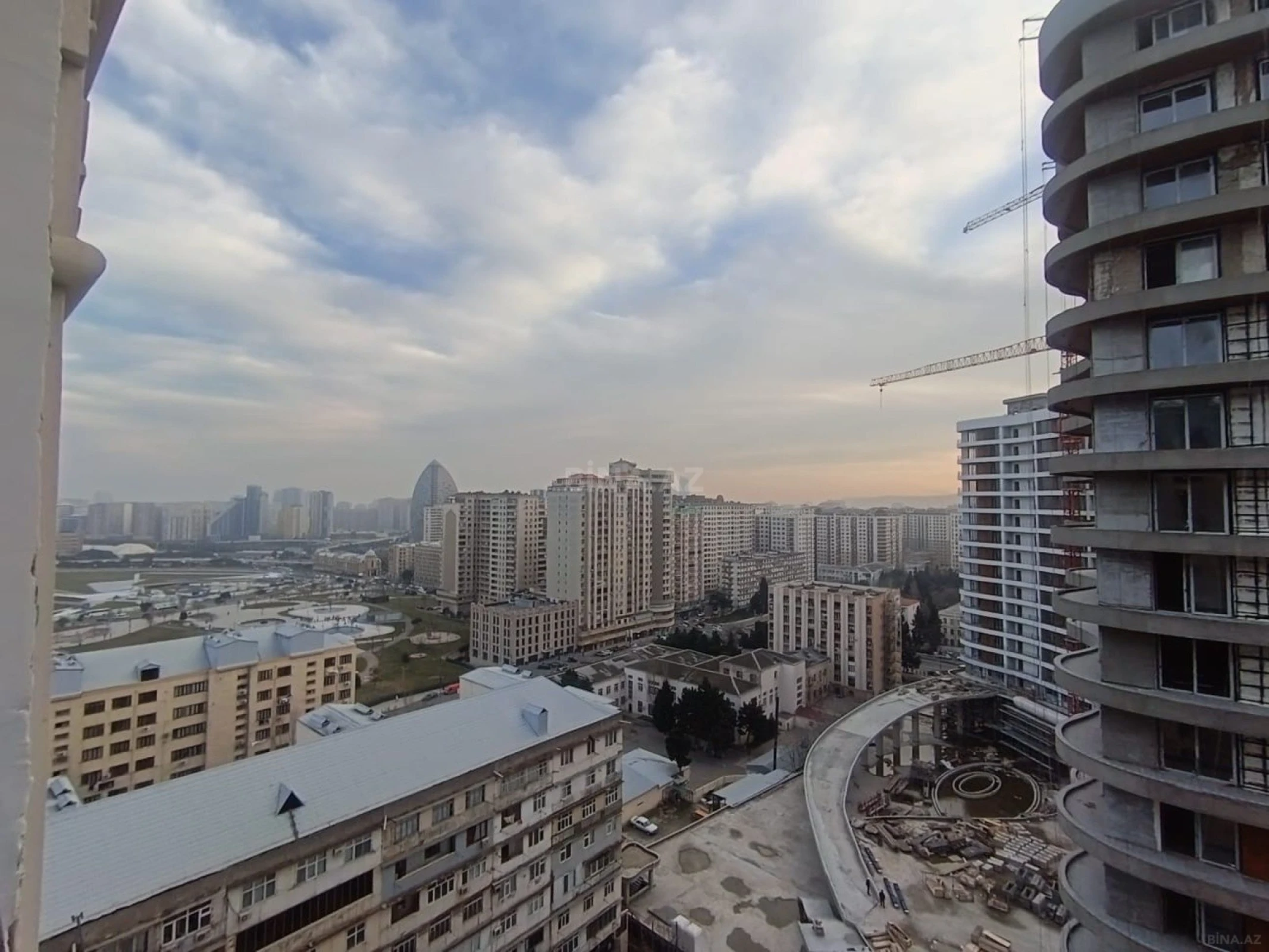 Satılır 2 otaqlı mənzil 60 m²