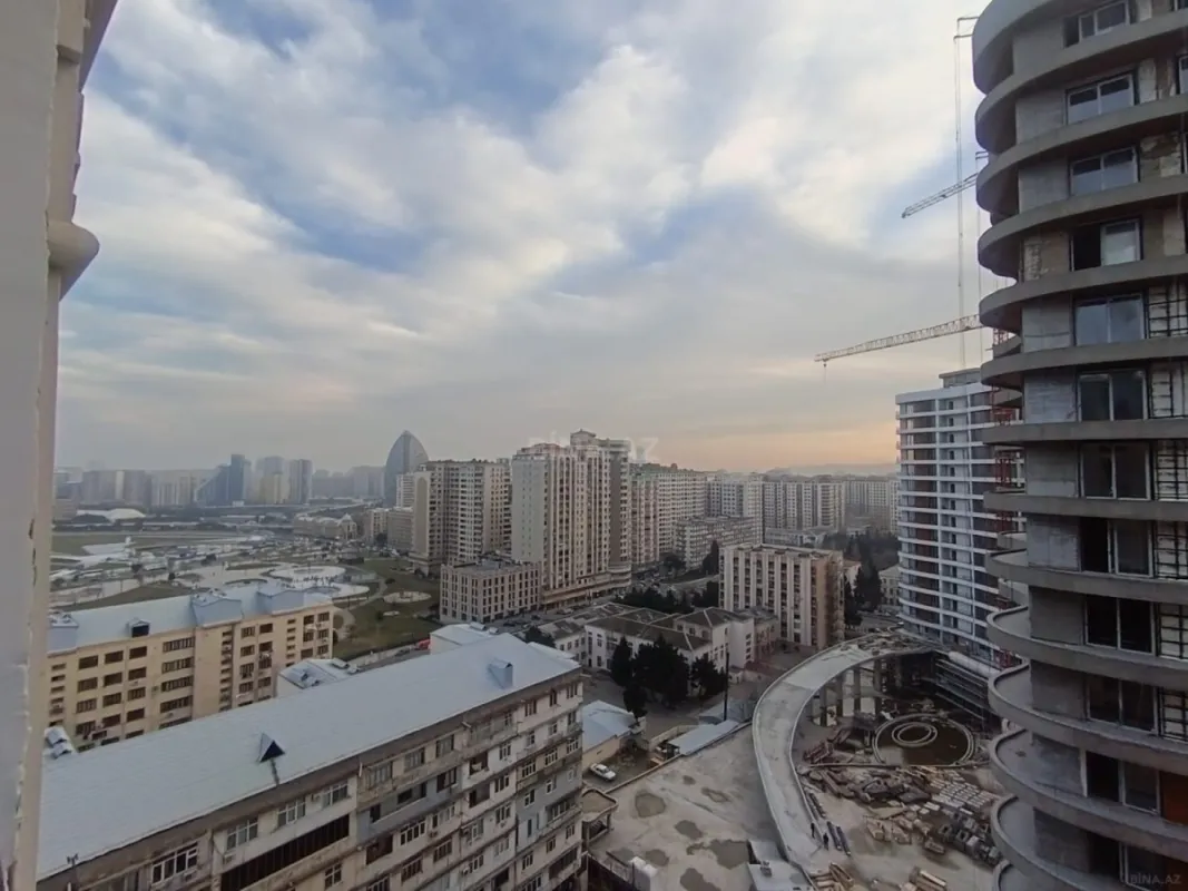 Satılır 2 otaqlı mənzil 60 m²