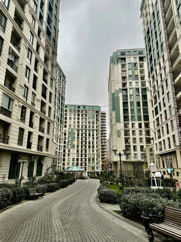 Satılır 2 otaqlı mənzil 60 m²