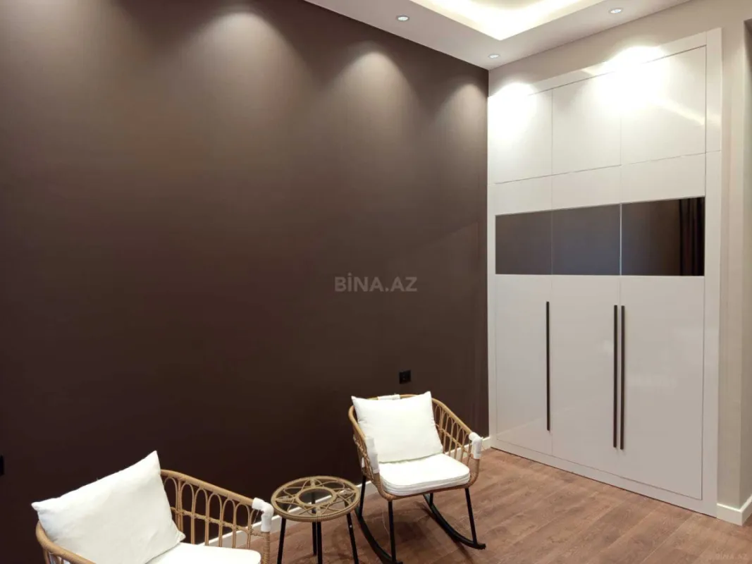 Kirayə verilir 3 otaqlı mənzil 160 m²