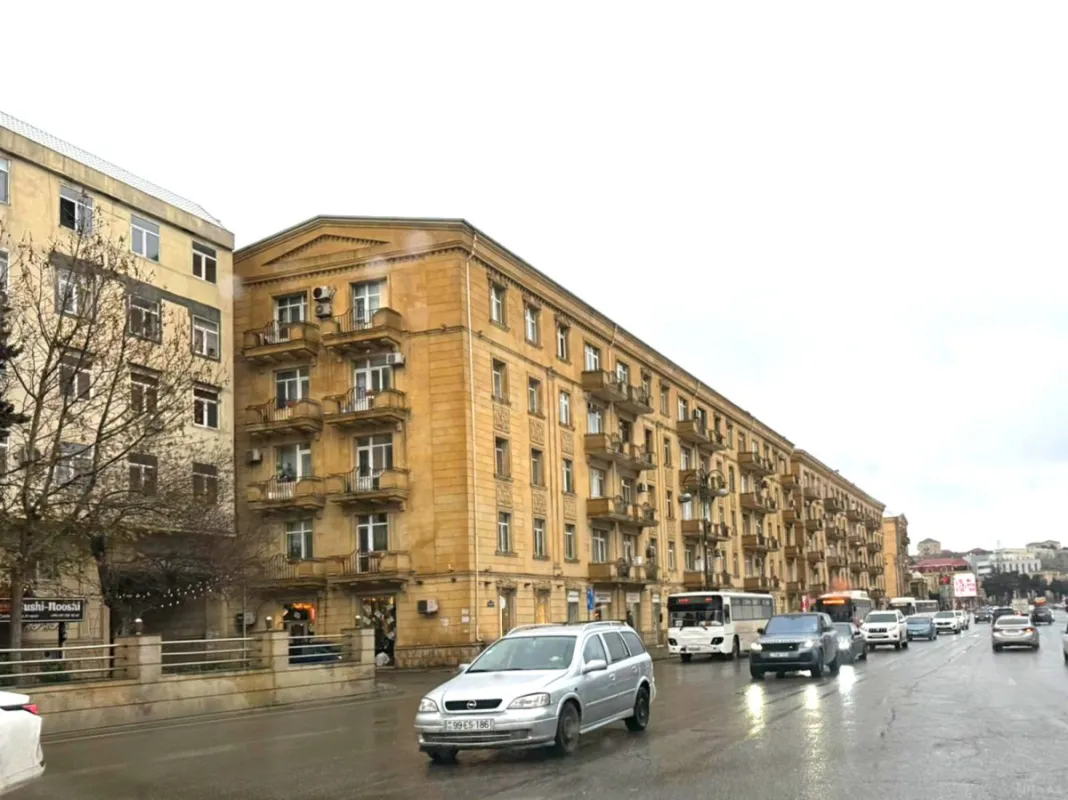 Satılır 1 otaqlı mənzil 45 m²