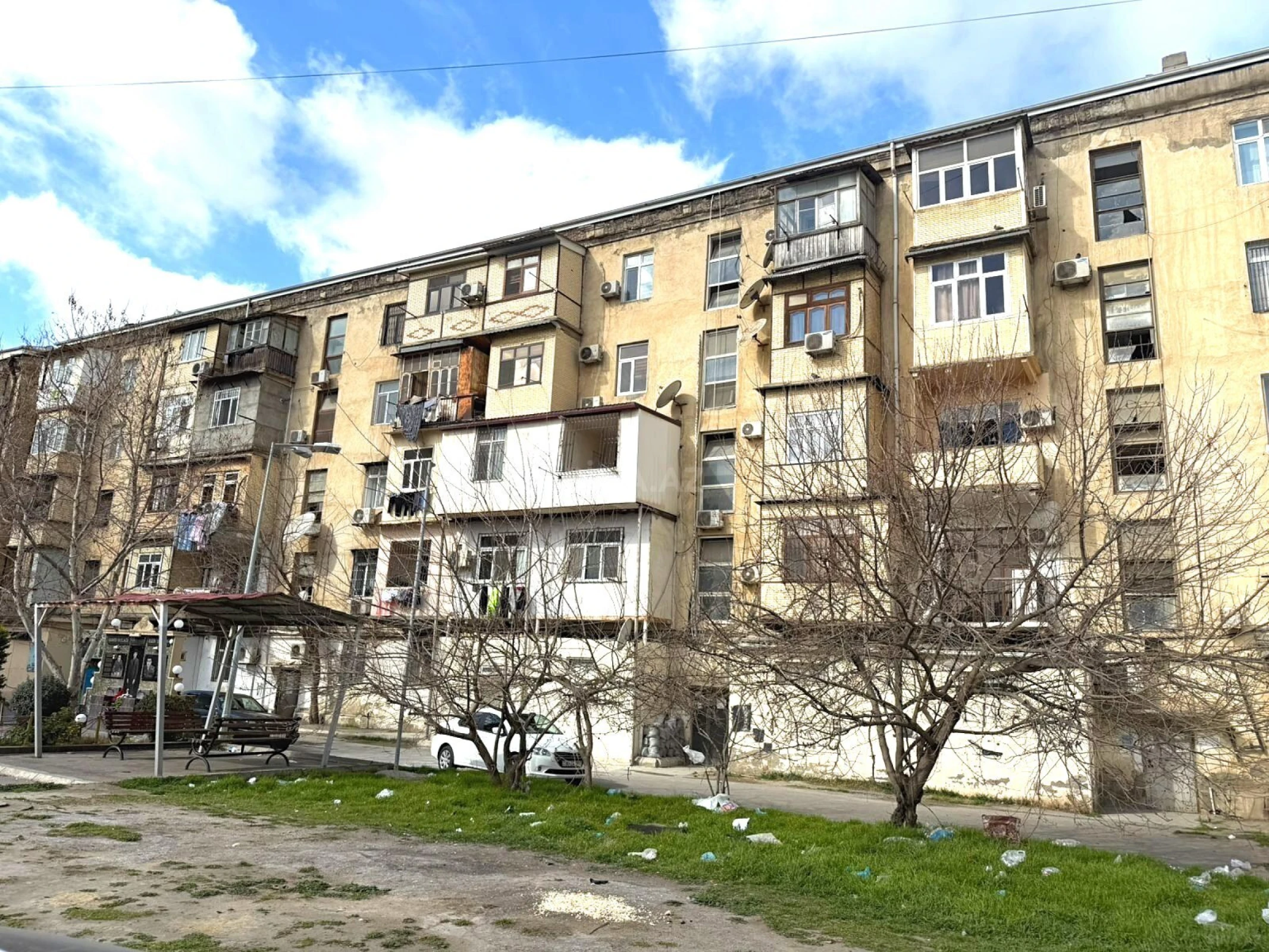 Satılır 1 otaqlı mənzil 45 m²