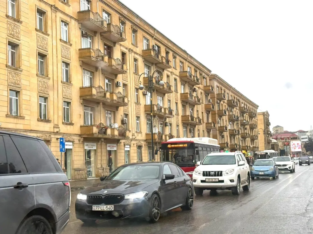 Satılır 1 otaqlı mənzil 45 m²