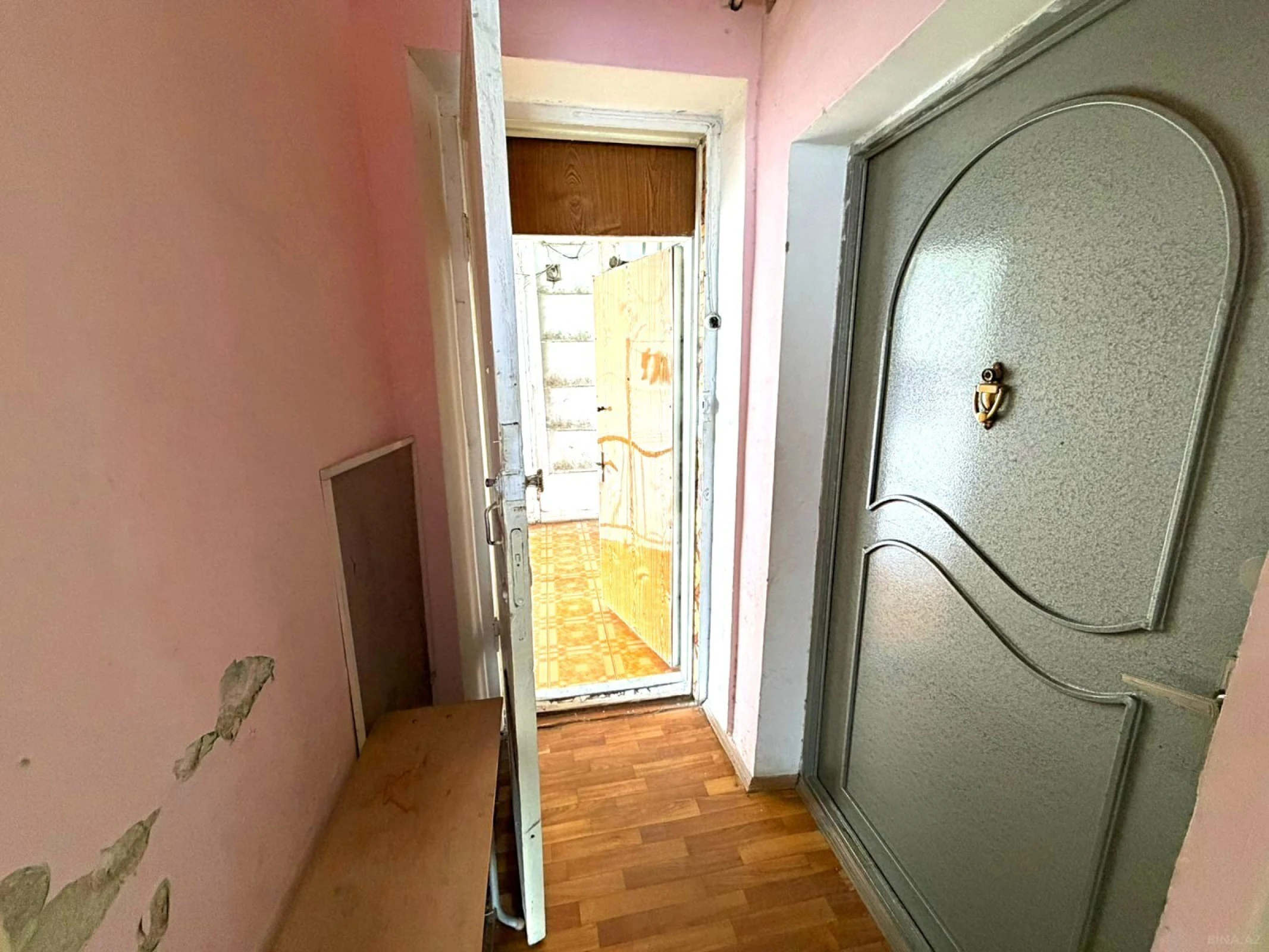 Satılır 1 otaqlı mənzil 45 m²