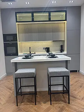 Kirayə verilir 2 otaqlı mənzil 80 m²