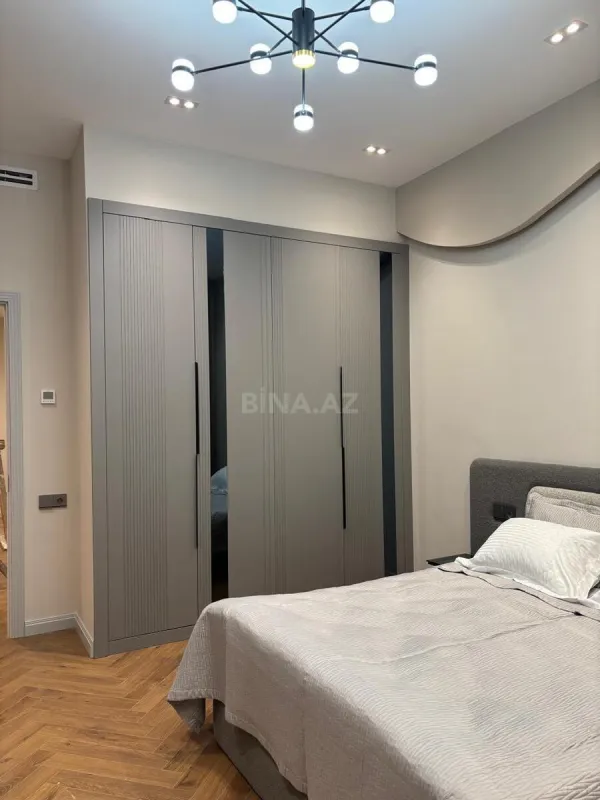 Kirayə verilir 2 otaqlı mənzil 80 m²