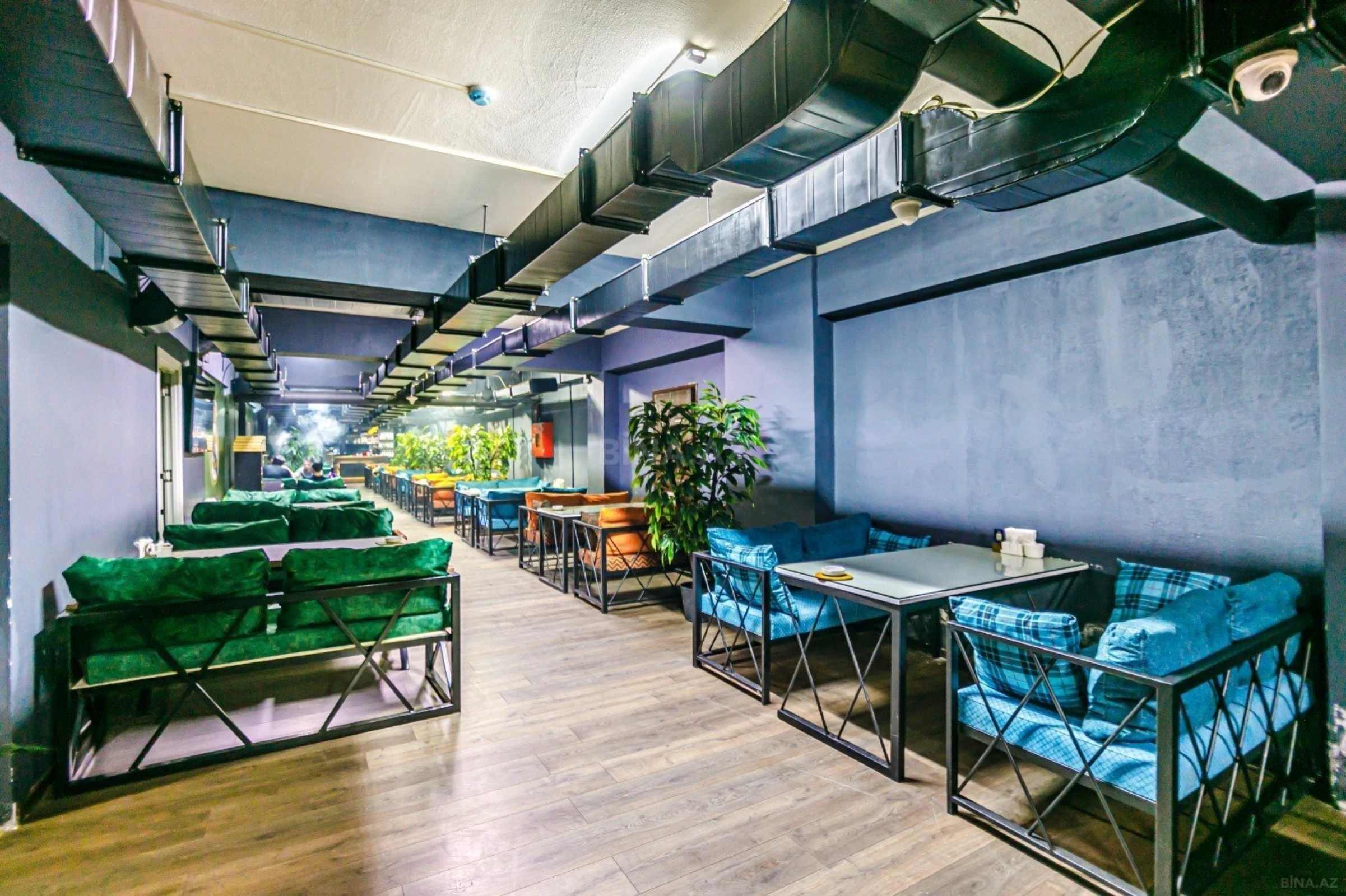 Satılır obyekt 457 m²