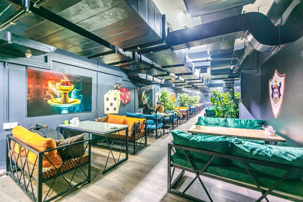 Satılır obyekt 457 m²