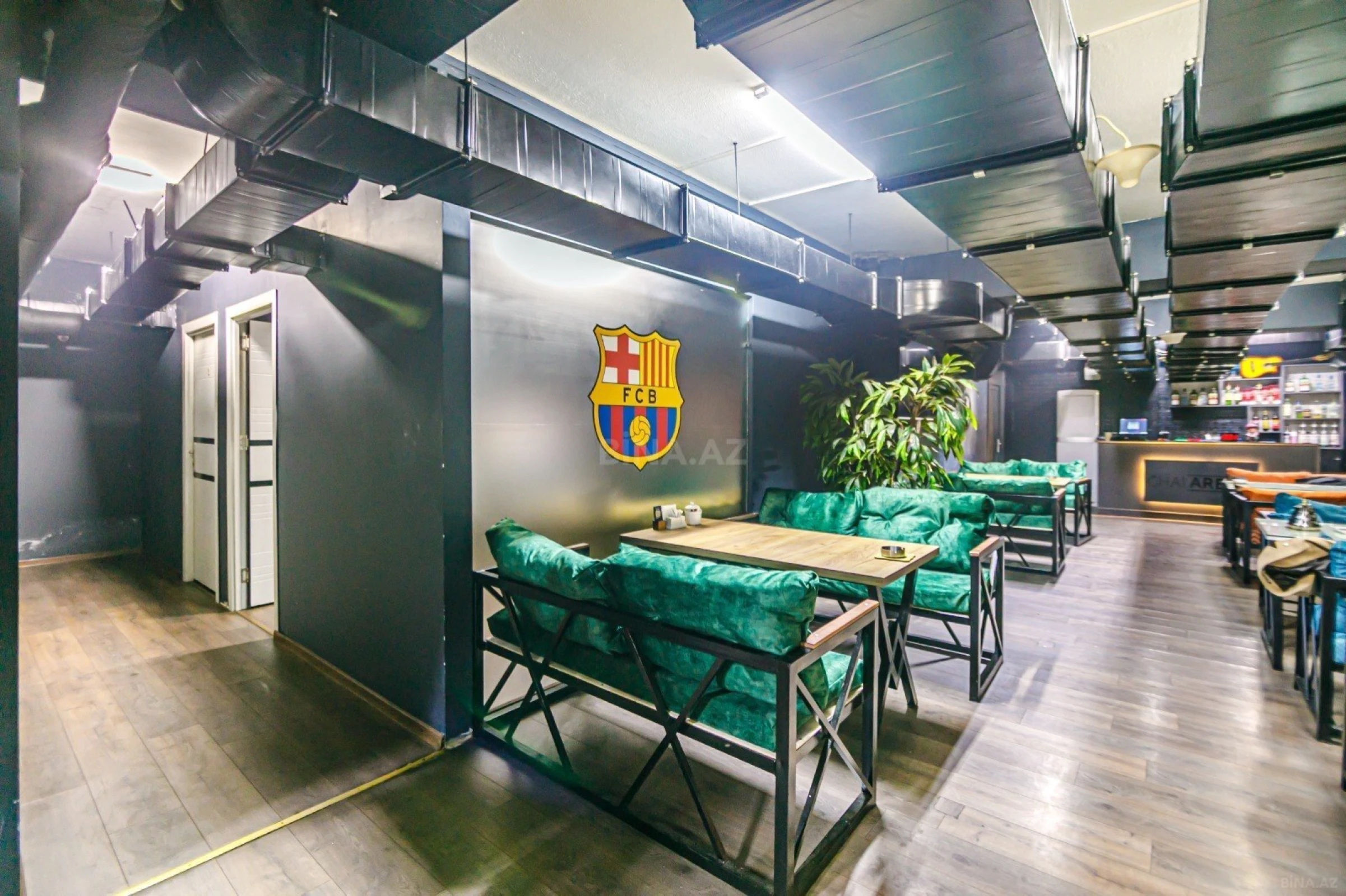 Satılır obyekt 457 m²