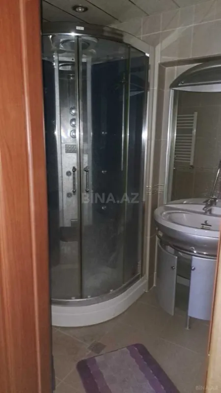 Satılır 2 otaqlı mənzil 75 m²