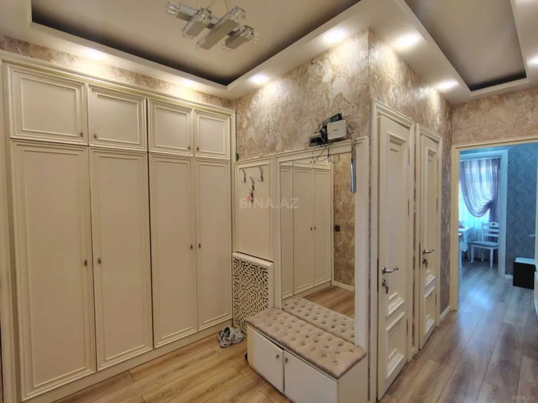 Satılır 3 otaqlı mənzil 70 m²