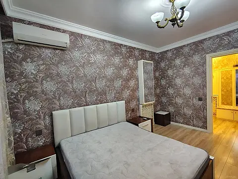 Satılır 3 otaqlı mənzil 70 m²