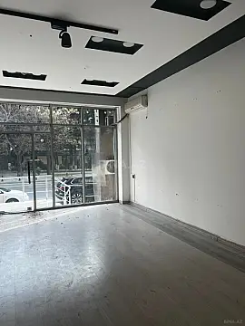 Satılır obyekt 40 m²