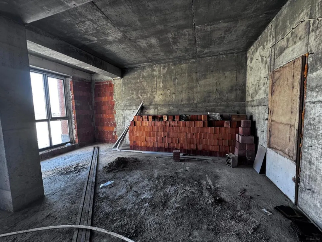 Satılır 1 otaqlı mənzil 59 m²