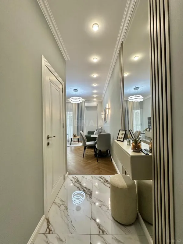 Satılır 2 otaqlı mənzil 42 m²