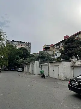 Satılır qaraj 20 m²