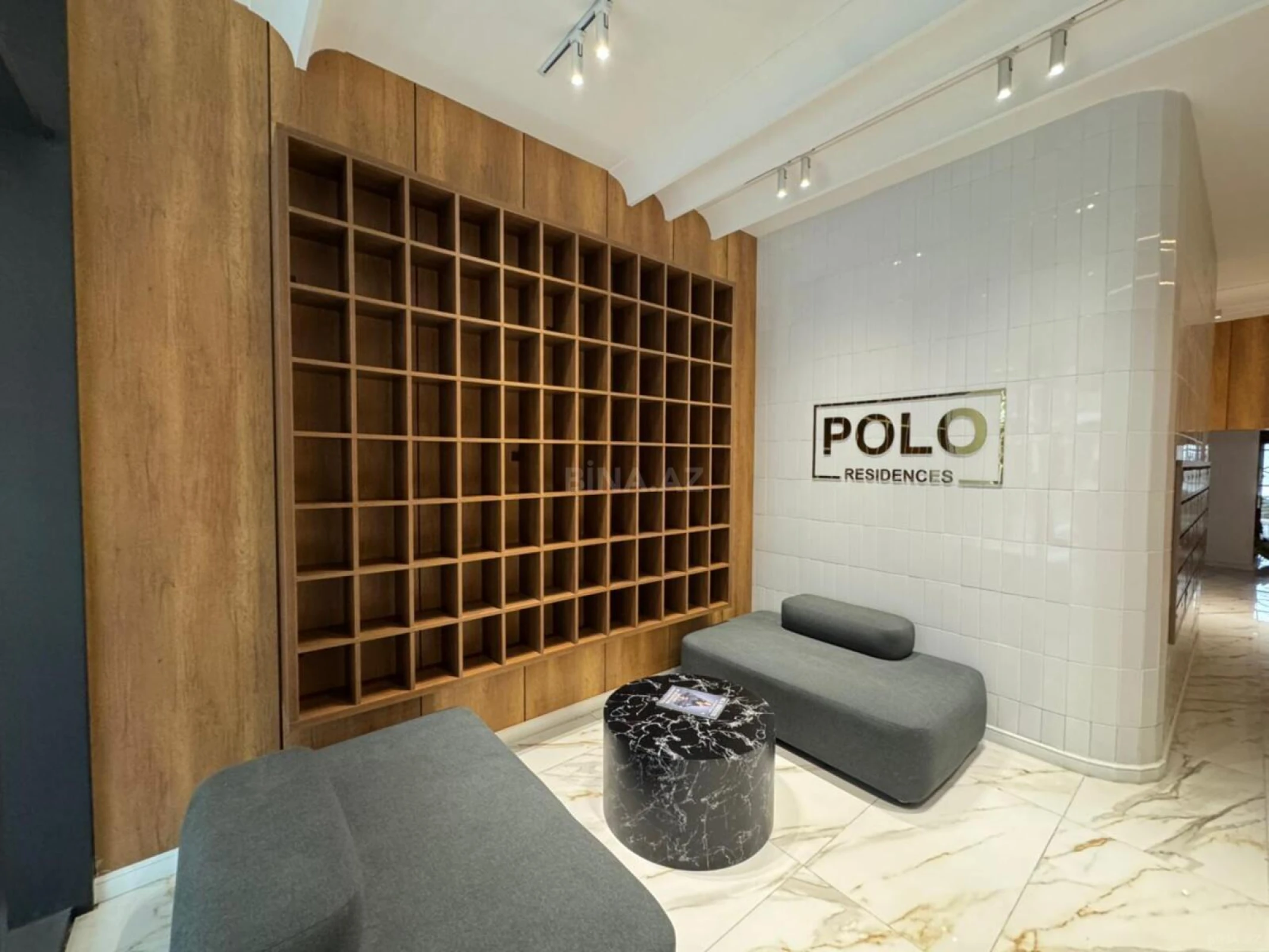 Satılır 2 otaqlı mənzil 102 m²