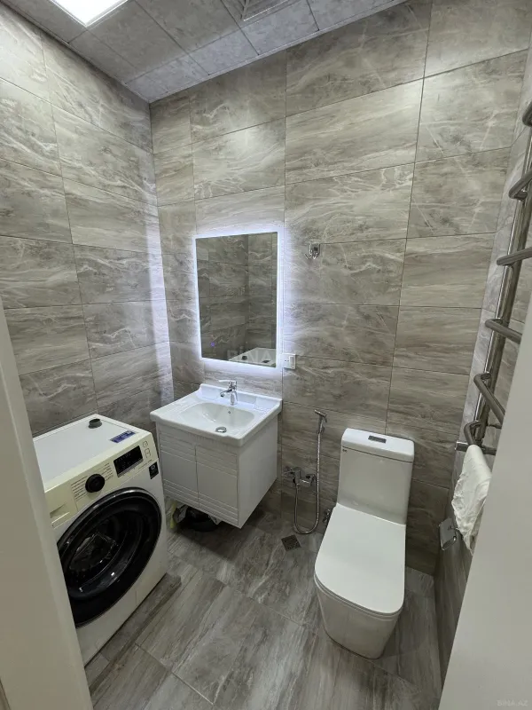 Kirayə verilir 2 otaqlı mənzil 96 m²