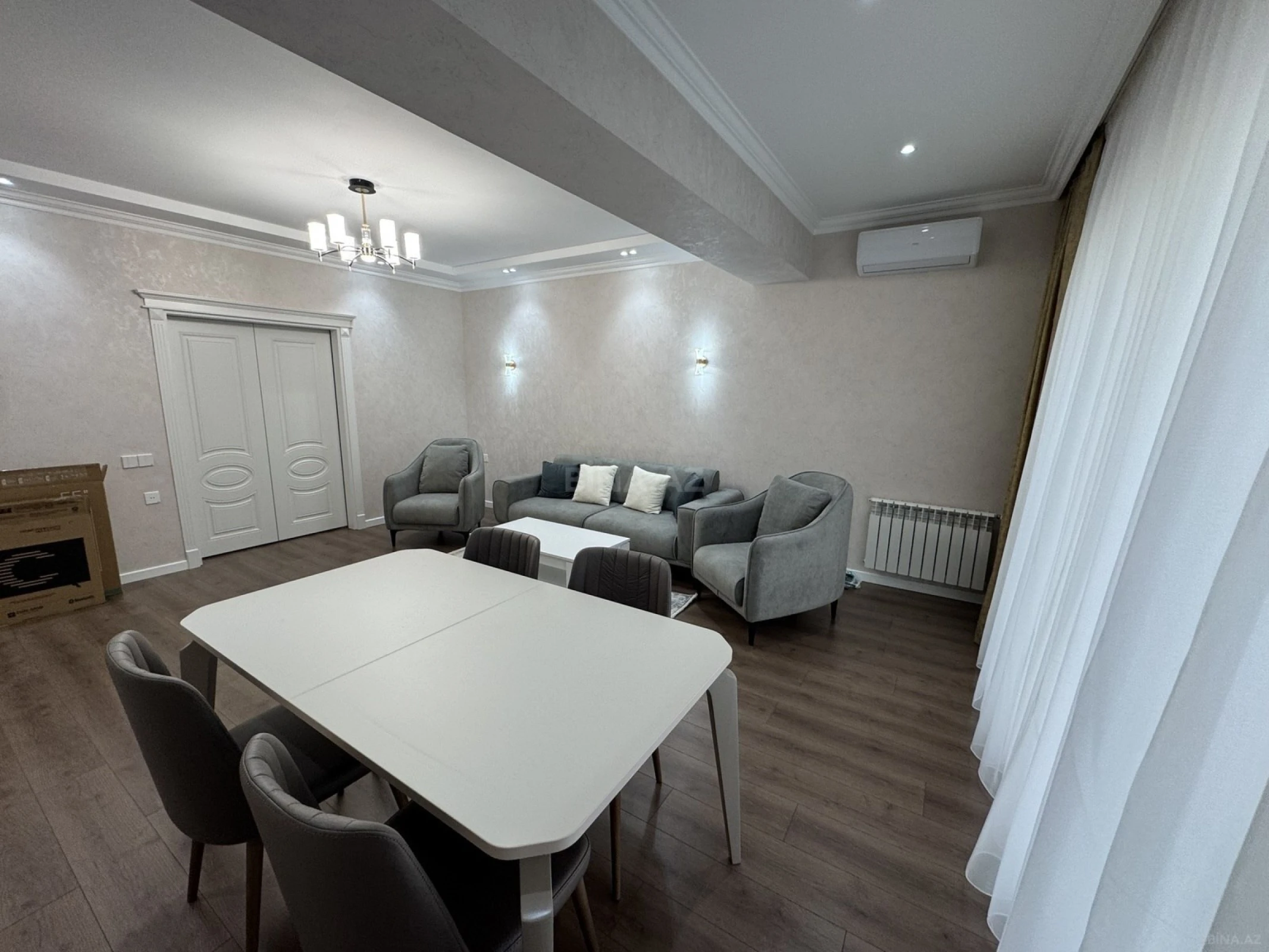 Kirayə verilir 2 otaqlı mənzil 96 m²