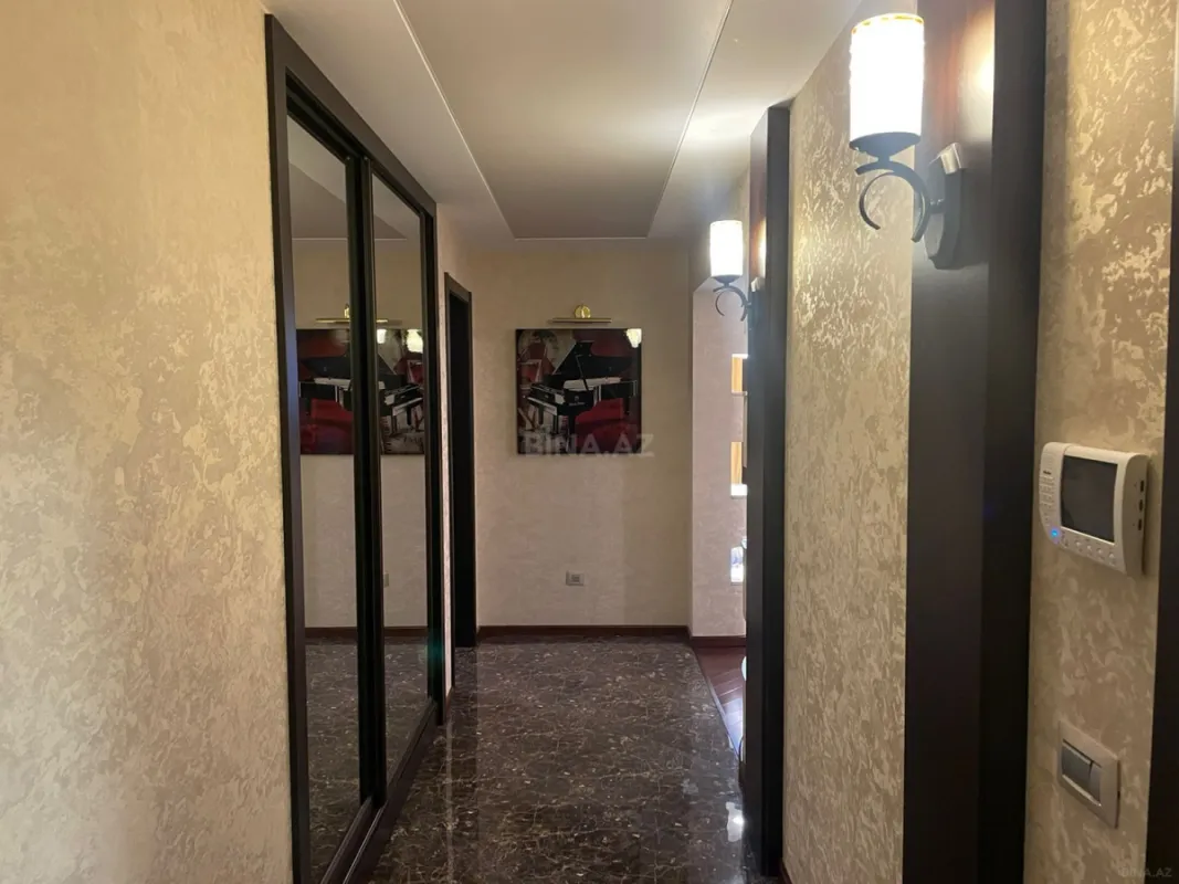 Kirayə verilir 2 otaqlı mənzil 84 m²