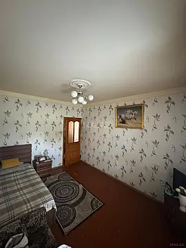 Satılır 5 otaqlı mənzil 120 m²