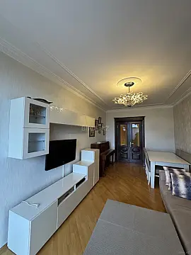 Satılır 2 otaqlı mənzil 55 m²