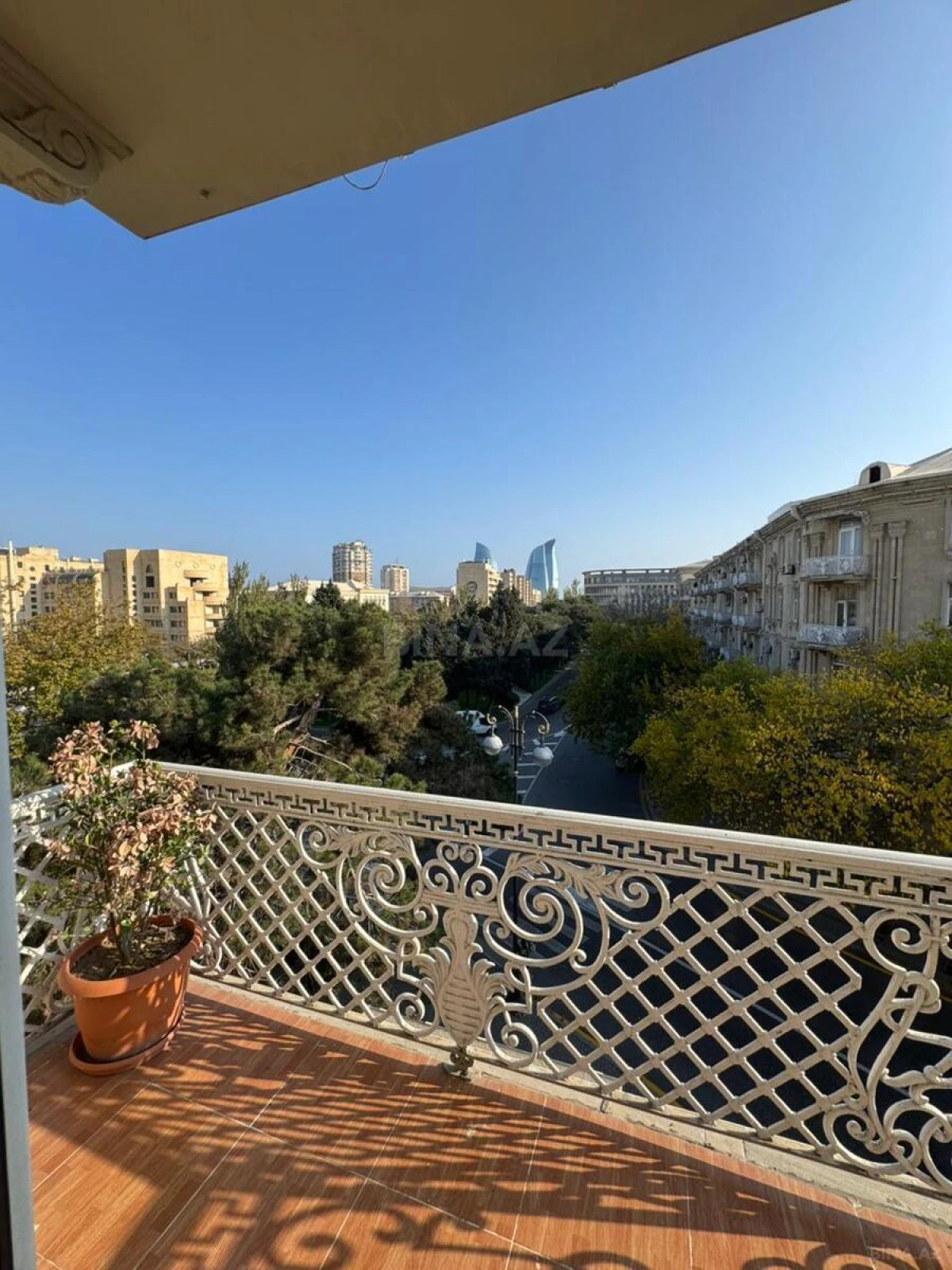 Satılır 2 otaqlı mənzil 55 m²